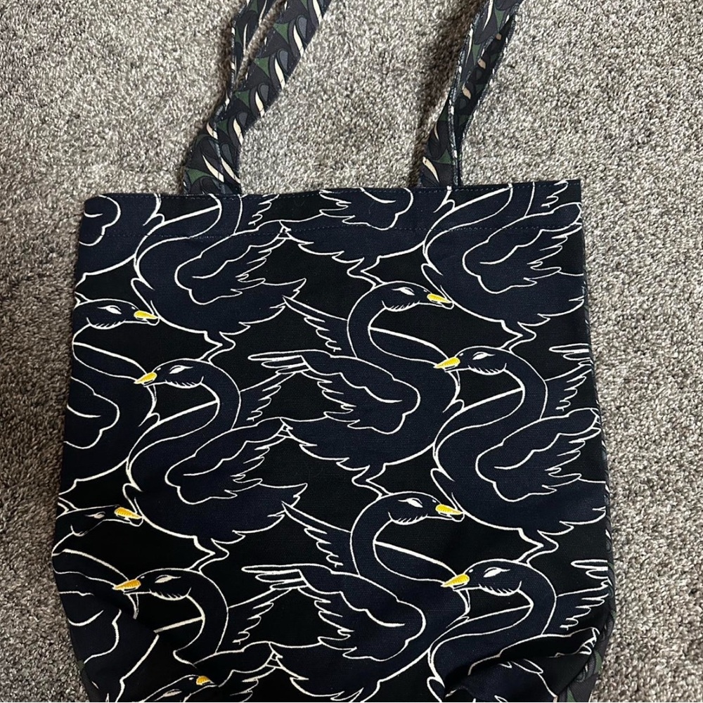 Tory Burch Printed Canvas Open Tote Curly Ribbon Swan Black- NWOT - Picture 7 of 12